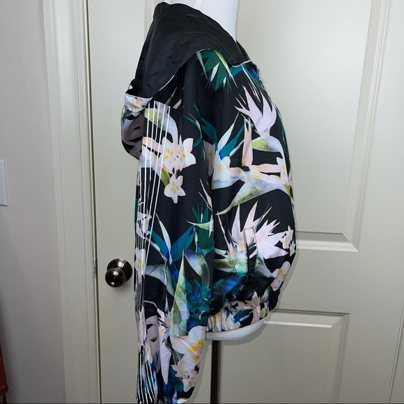 Forever 21 Black Tropical Half Zip Hooded Jacket S - Picture 4 of 12